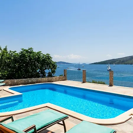 Seaside Near Trogir - Poljica