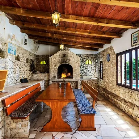 Seaside Near Trogir - Poljica فيلة مارينا